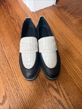 M. Gemi Black Leather Loafers with White Croc-Embossed Strap